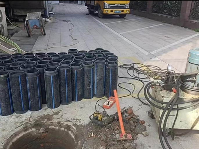 河曲PE置换管厂家 DN315置换管 非开挖管短管置换